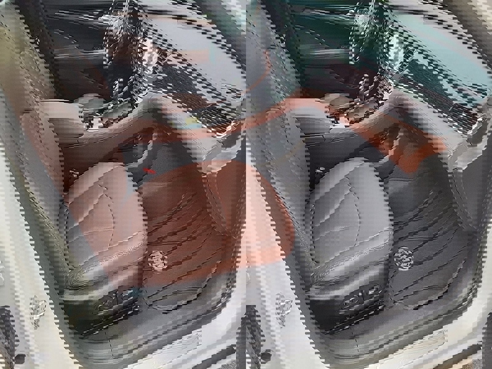 Used 2019 Buick LaCrosse Avenir w/ Driver Confidence Package II image 12