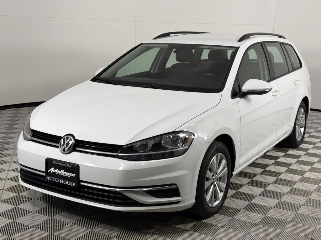 Used 2019 Volkswagen Golf S image 10