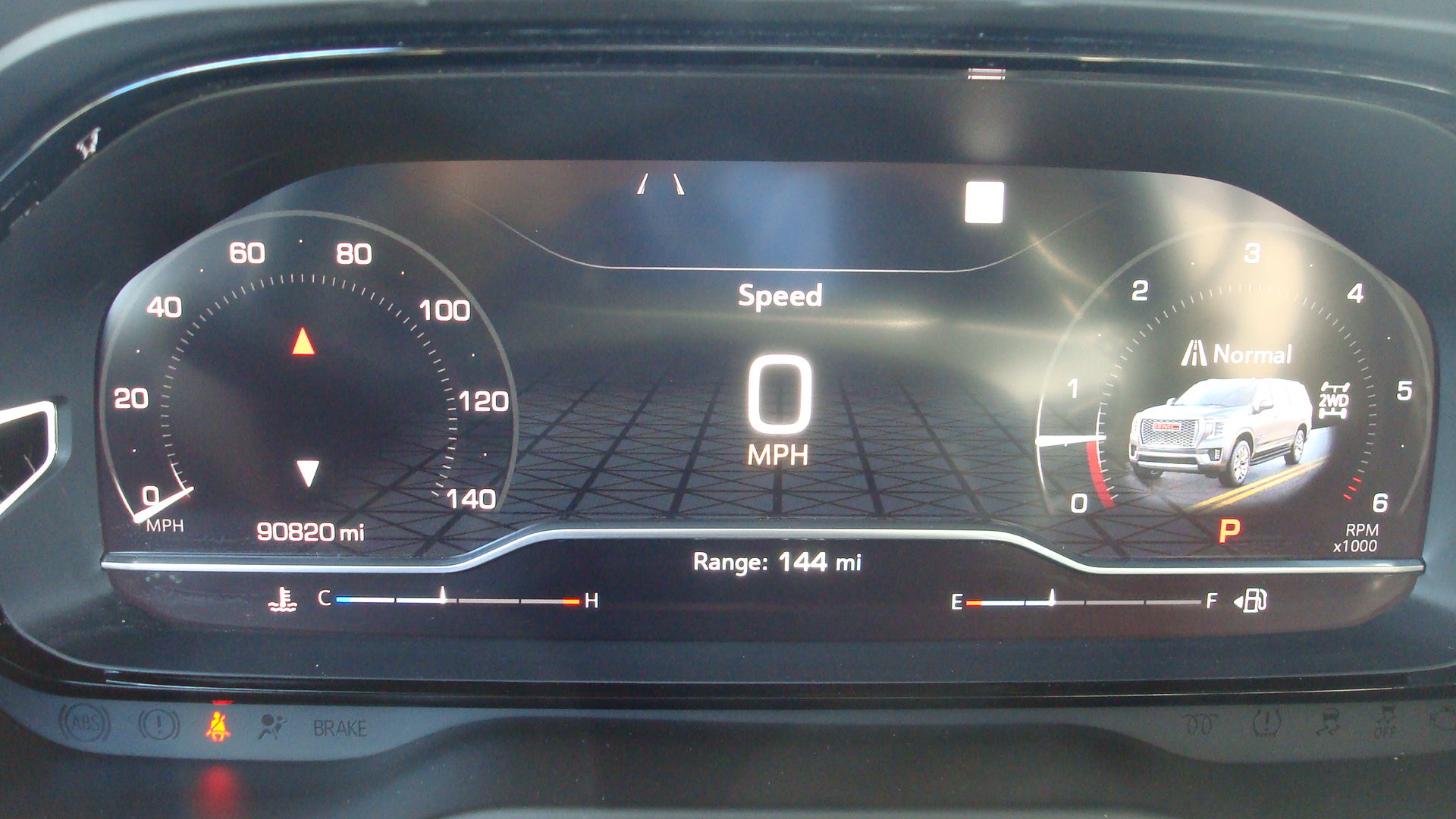 Used 2022 GMC Yukon Denali AWD/4WD image 9
