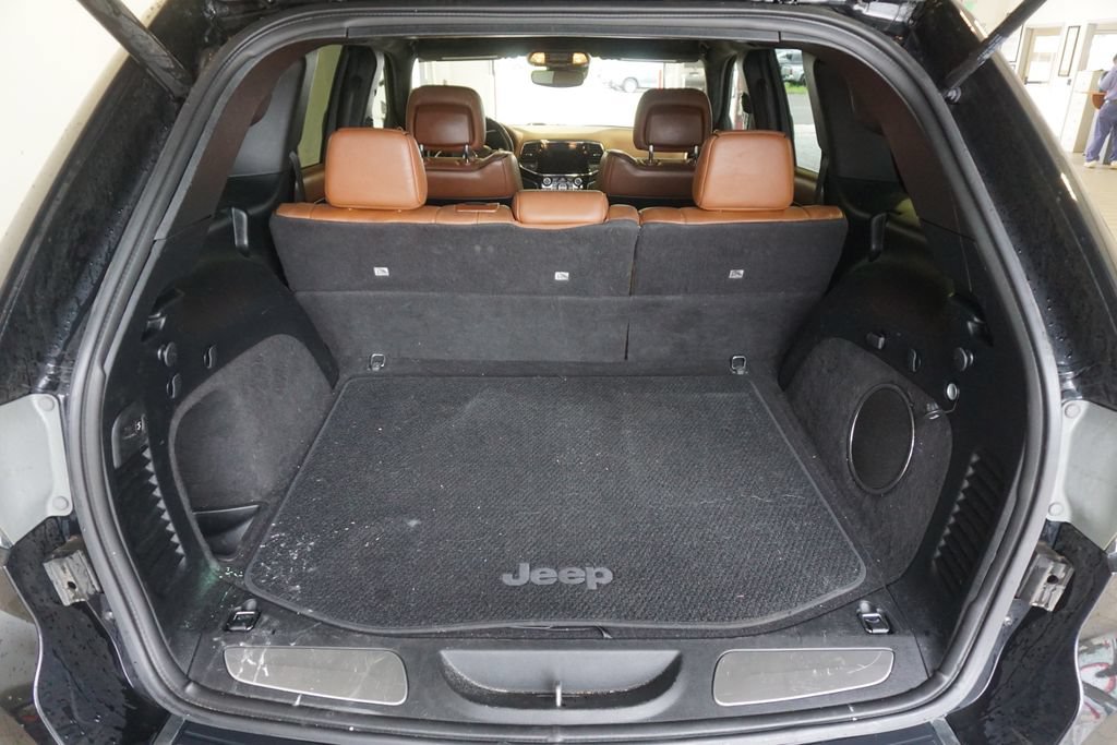 Used 2019 Jeep Grand Cherokee Summit w/ Platinum Series Group AWD/4WD image 19