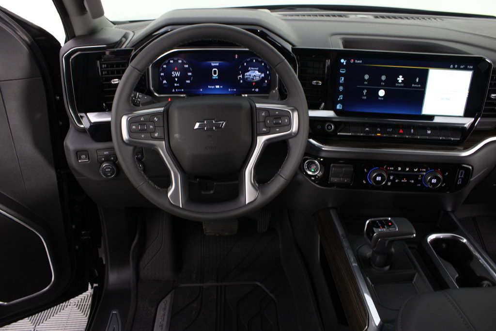 New 2026 Chevrolet Silverado 1500 RST w/ Redline Edition AWD/4WD image 10