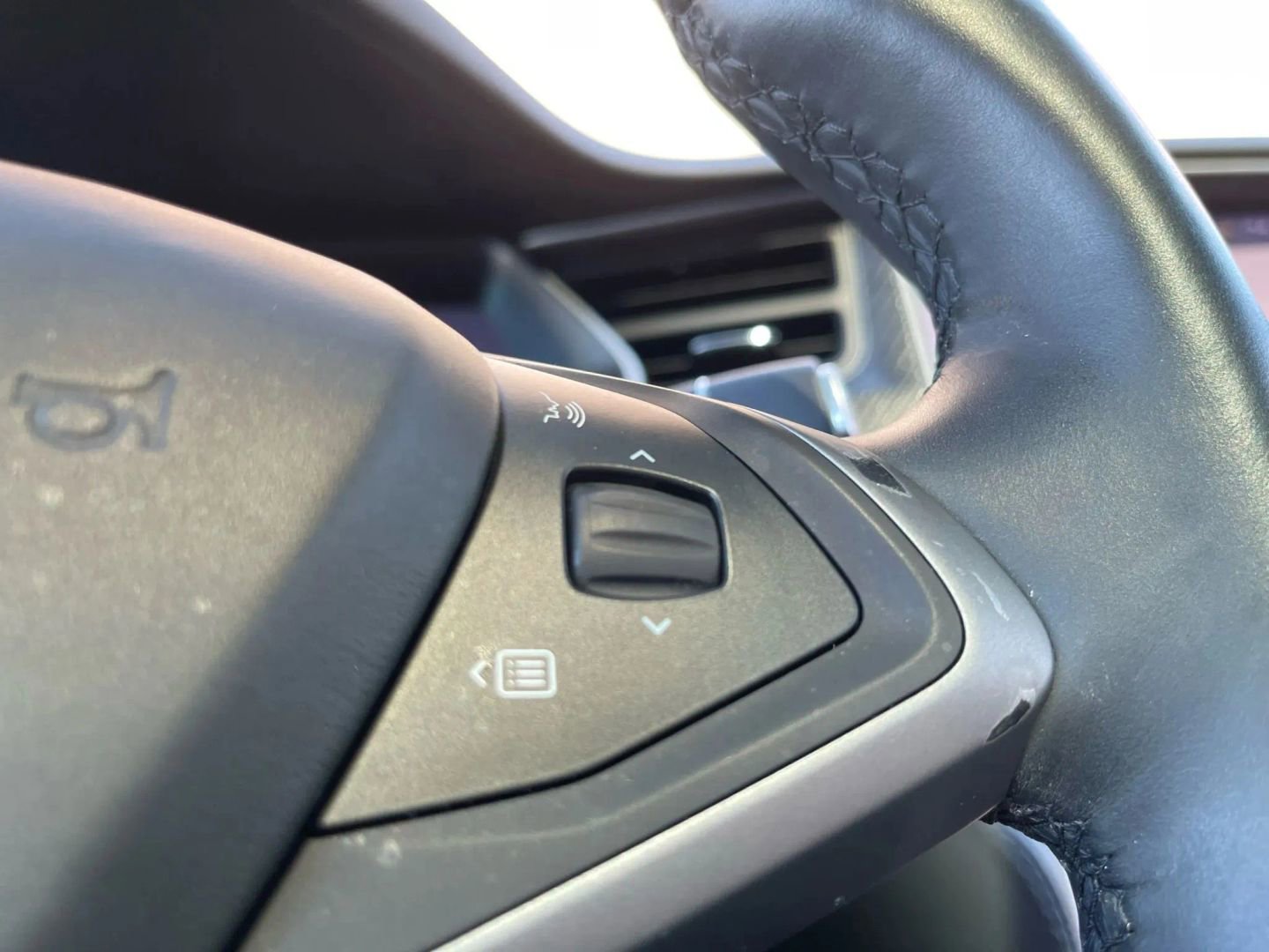 Used 2020 Tesla Model X Long Range AWD/4WD image 46