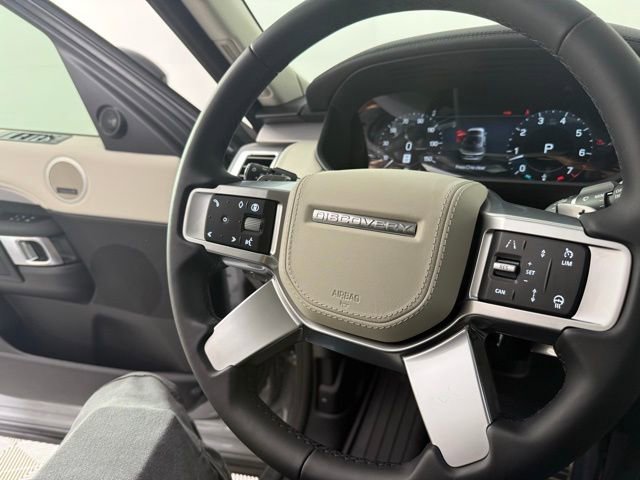 New 2026 Land Rover Discovery Limited Edition image 22