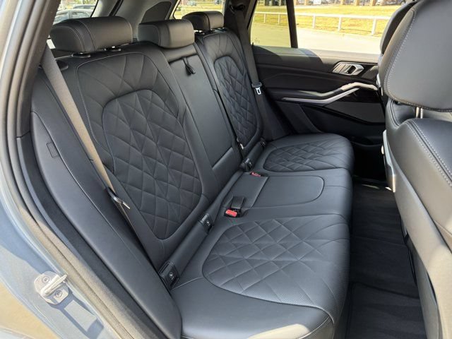 Used 2026 BMW X5 sDrive40i RWD image 32