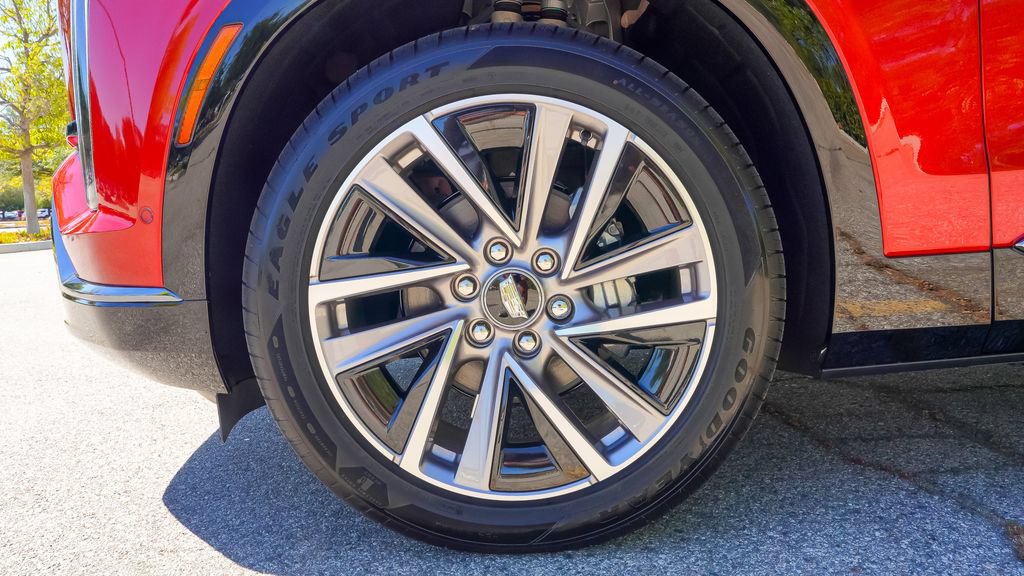 Used 2026 Cadillac Vistiq Sport AWD/4WD image 6