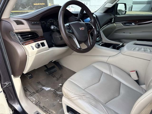 Used 2015 Cadillac Escalade ESV Luxury image 10