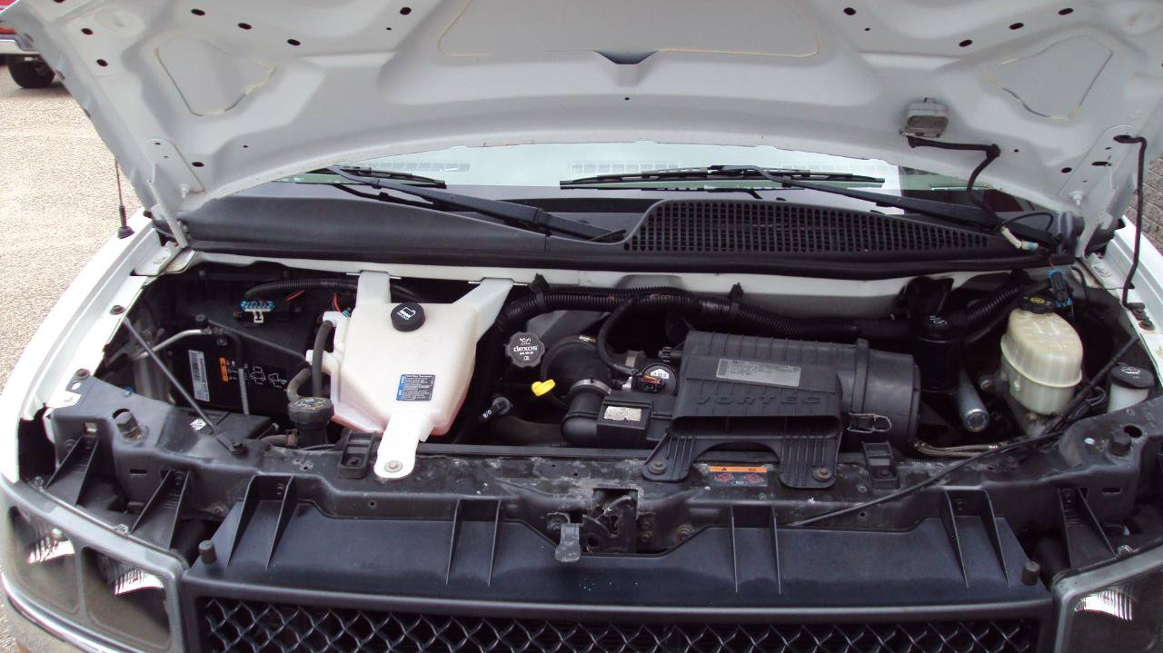 Used 2013 Chevrolet Express 1500 LS AWD/4WD image 26