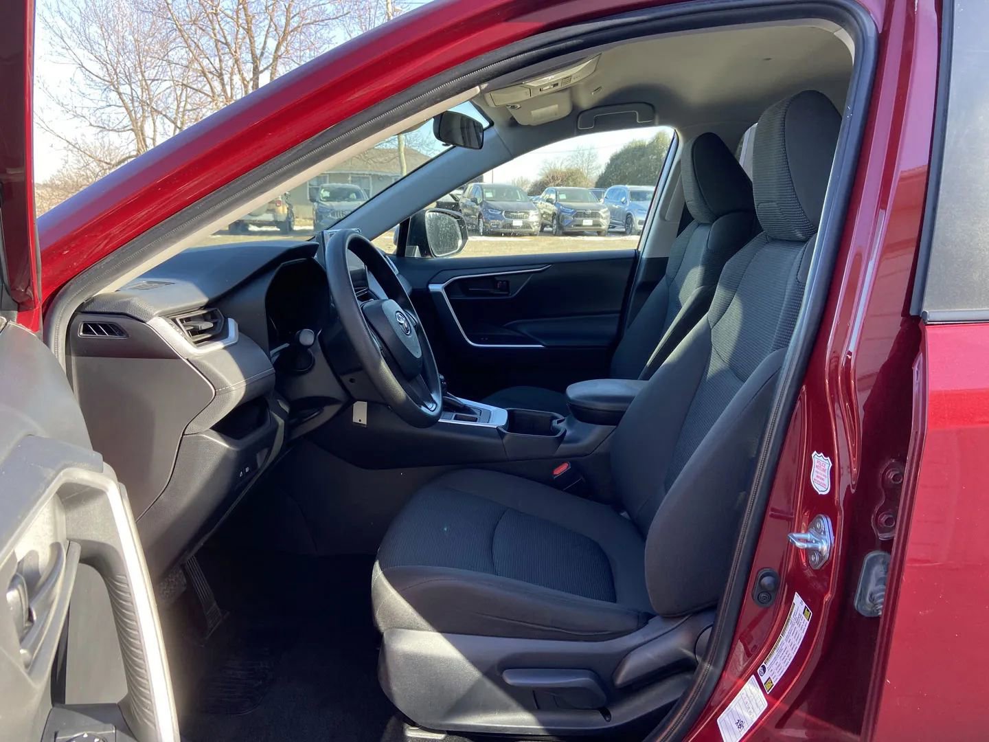 Used 2024 Toyota RAV4 LE AWD/4WD image 9