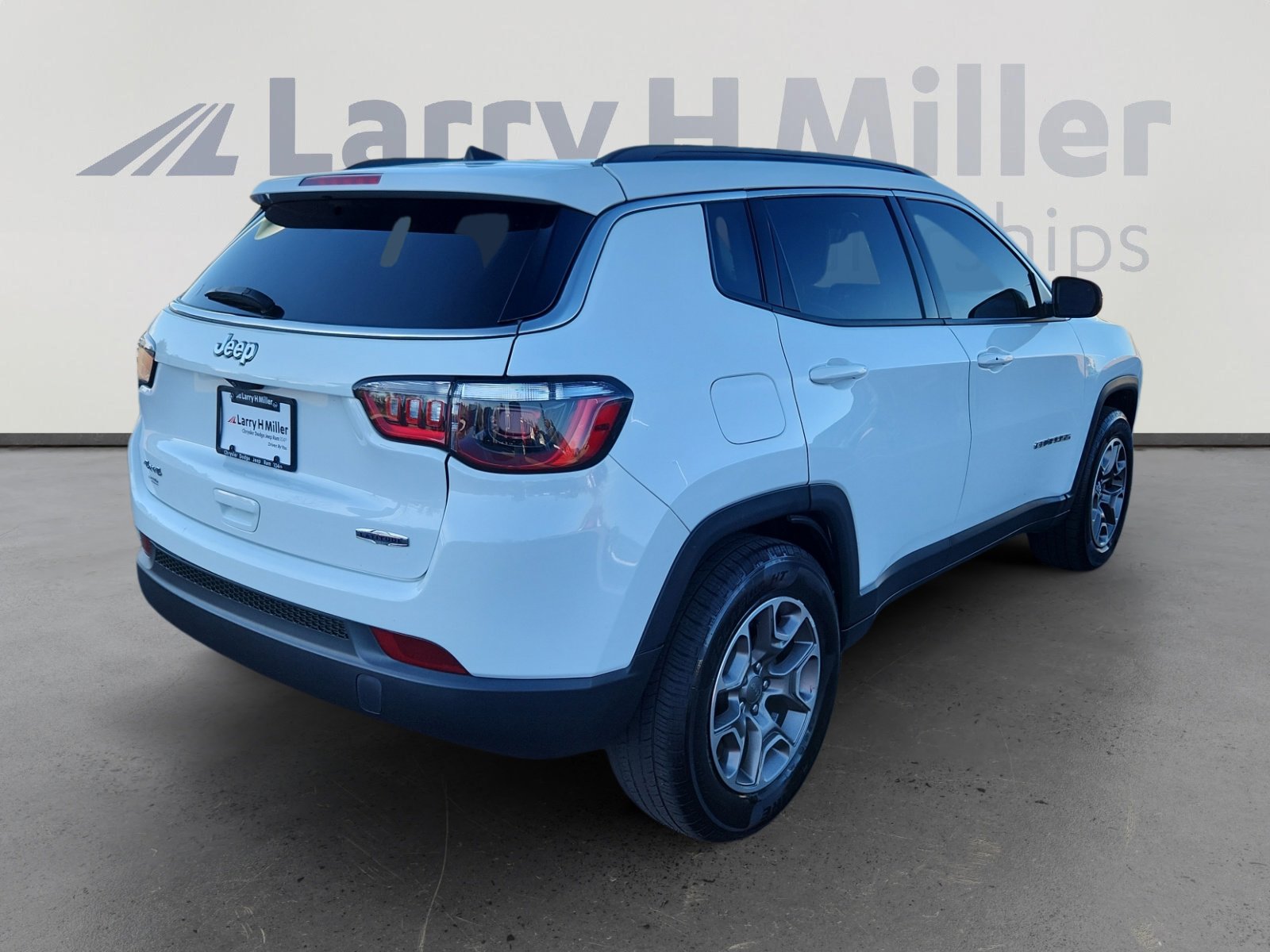 Used 2022 Jeep Compass Latitude image 6