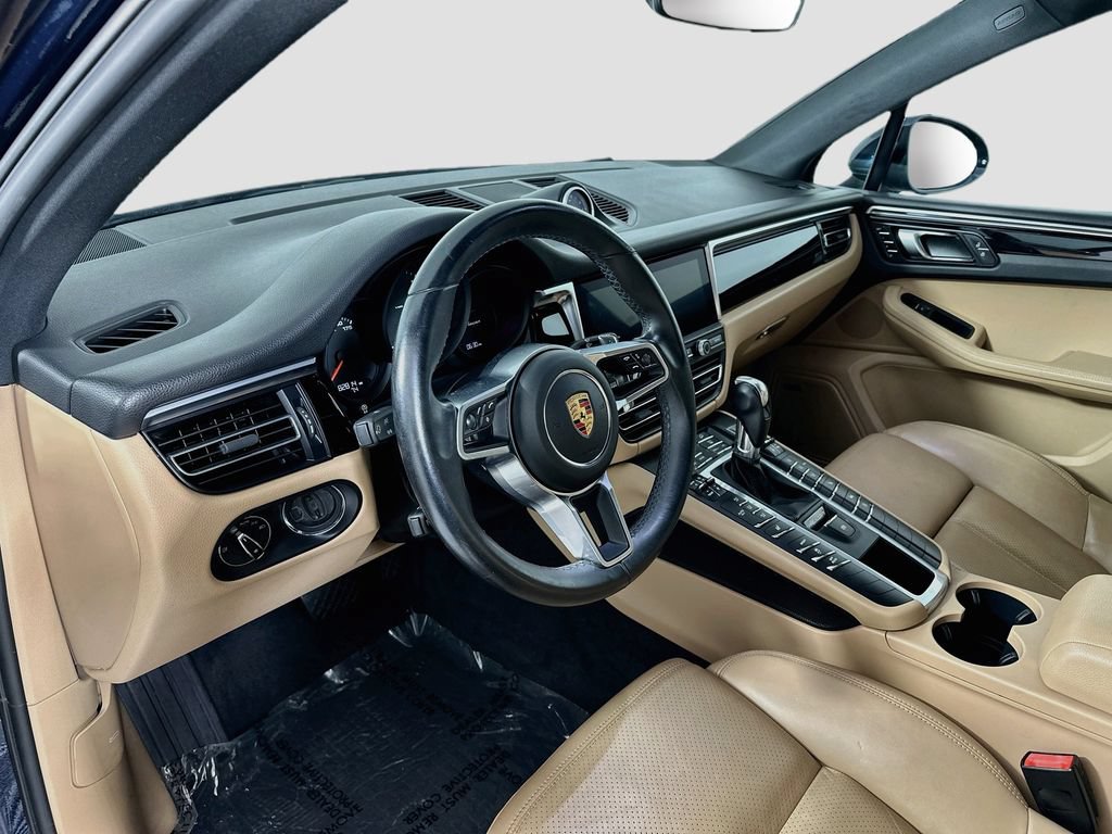 Used 2020 Porsche Macan AWD/4WD image 4