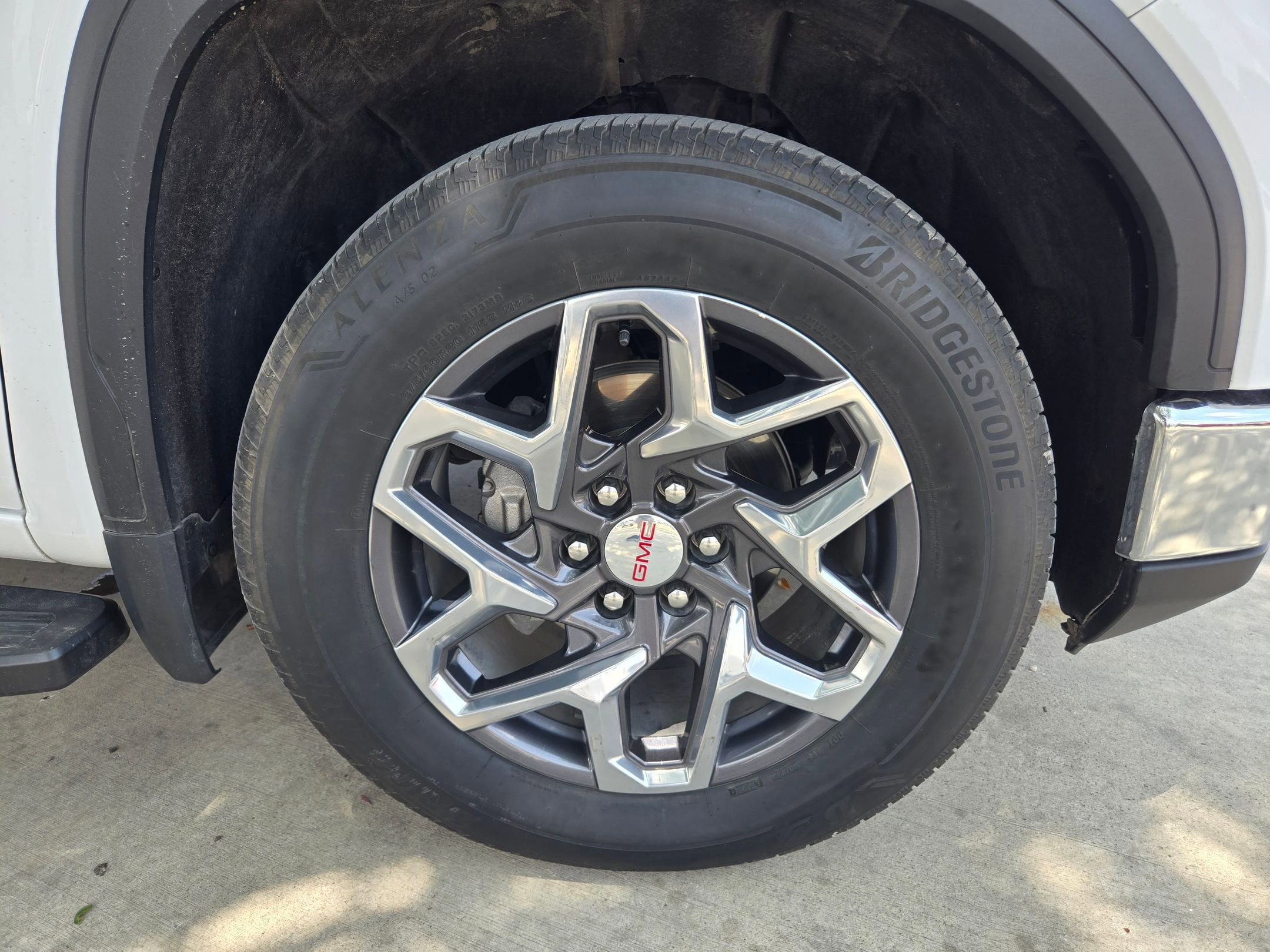 Certified 2024 GMC Sierra 1500 SLT RWD image 27