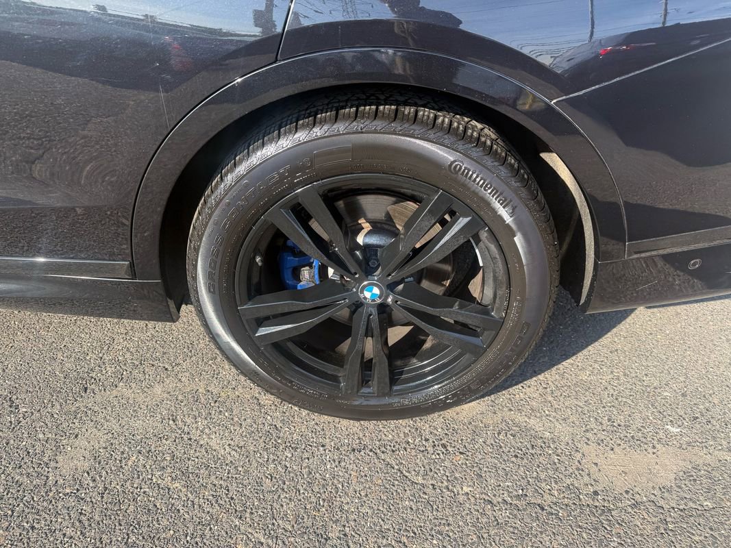 Used 2019 BMW X7 xDrive50i w/ M Sport Package AWD/4WD image 11