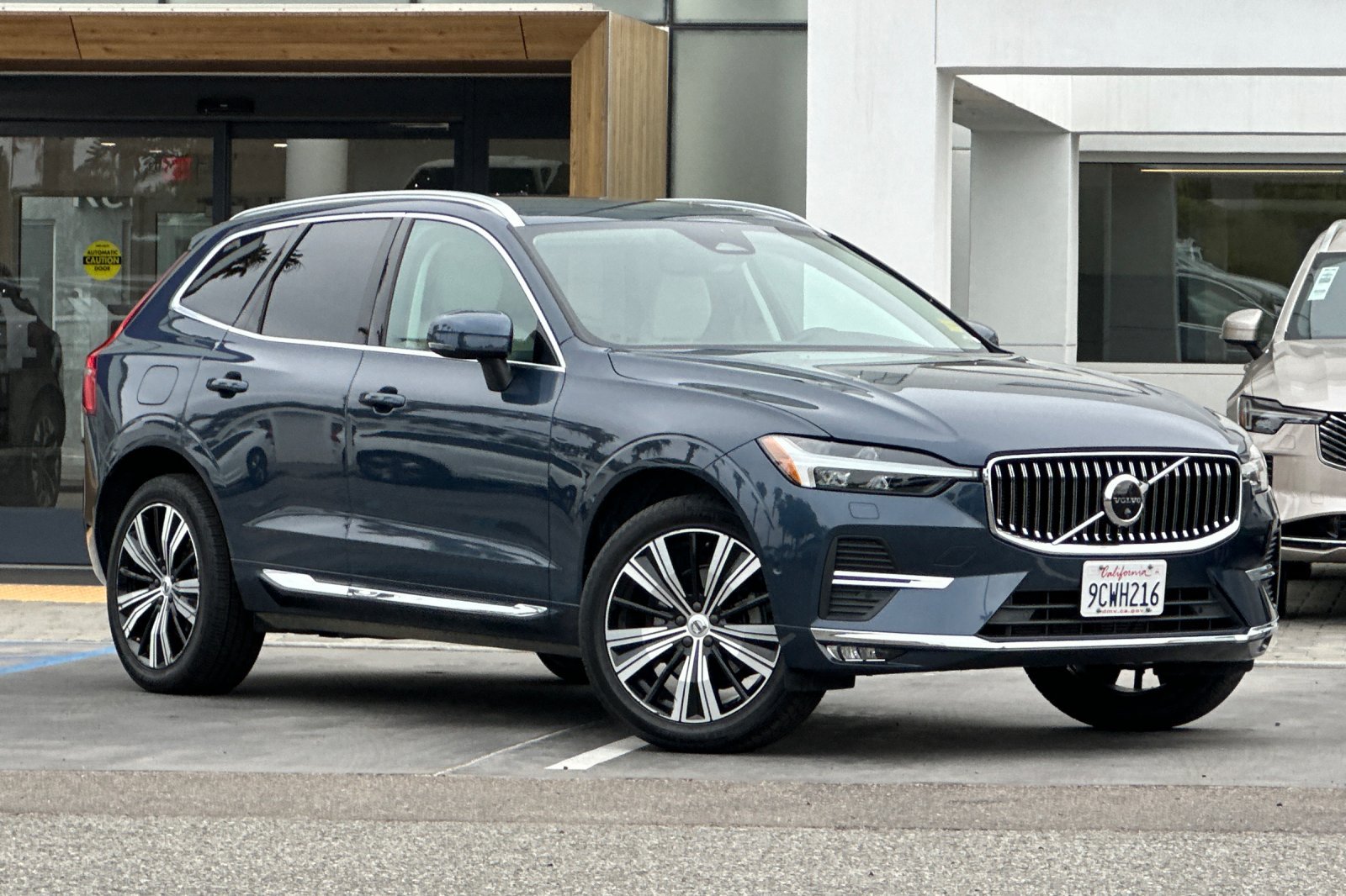 Certified 2023 Volvo XC60 B5 Plus w/ Protection Package Premier FWD image 2
