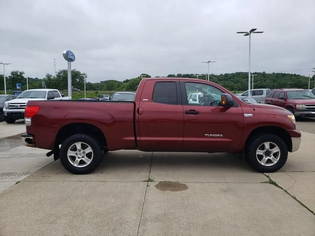 Used 2007 Toyota Tundra SR5 AWD/4WD image 3