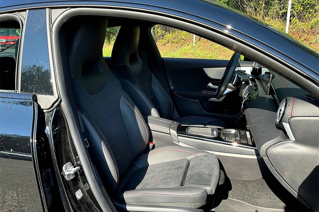 Certified 2024 Mercedes-Benz CLA 250 4MATIC image 7