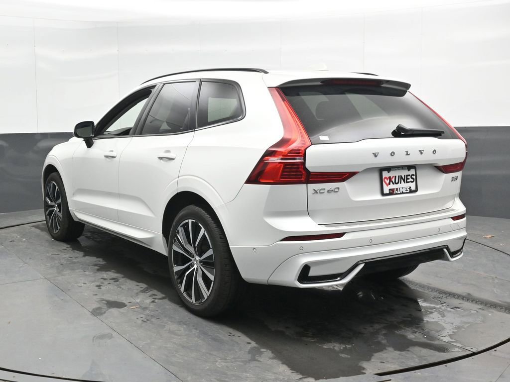 Used 2024 Volvo XC60 B5 Plus w/ Protection Package Premier image 8