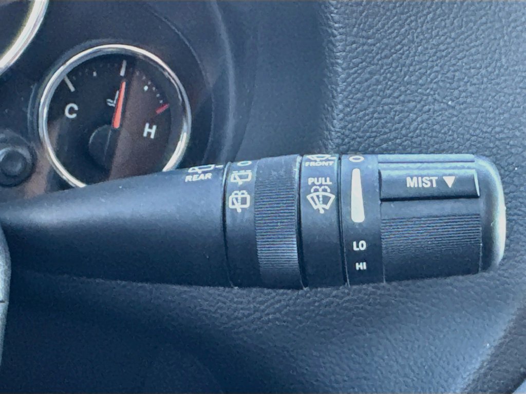 Used 2018 Jeep Wrangler Unlimited Sport w/ Connectivity Group AWD/4WD image 13