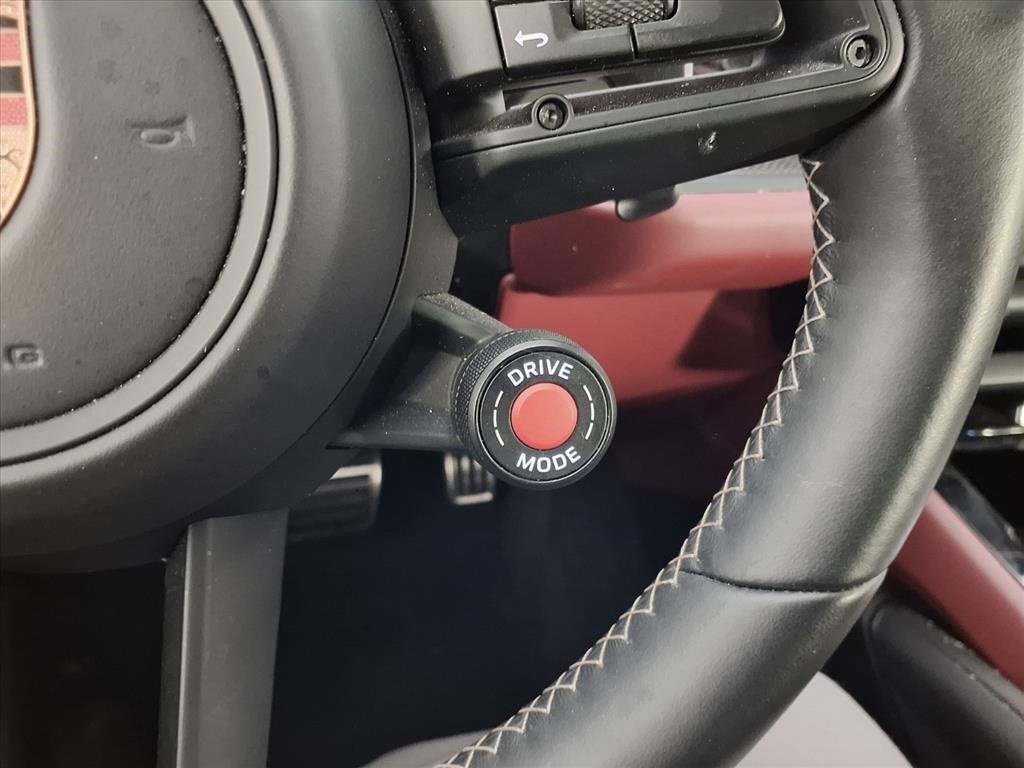 Used 2024 Porsche Cayenne Turbo GT image 19