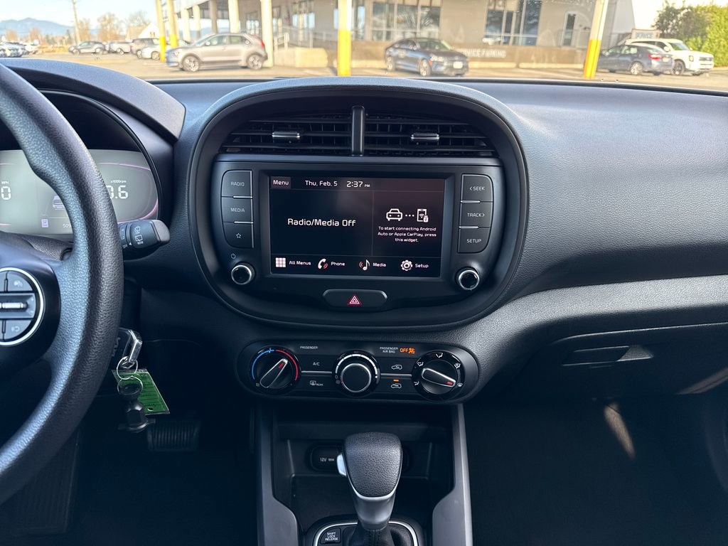 Certified 2023 Kia Soul LX w/ LX Technology Package image 24