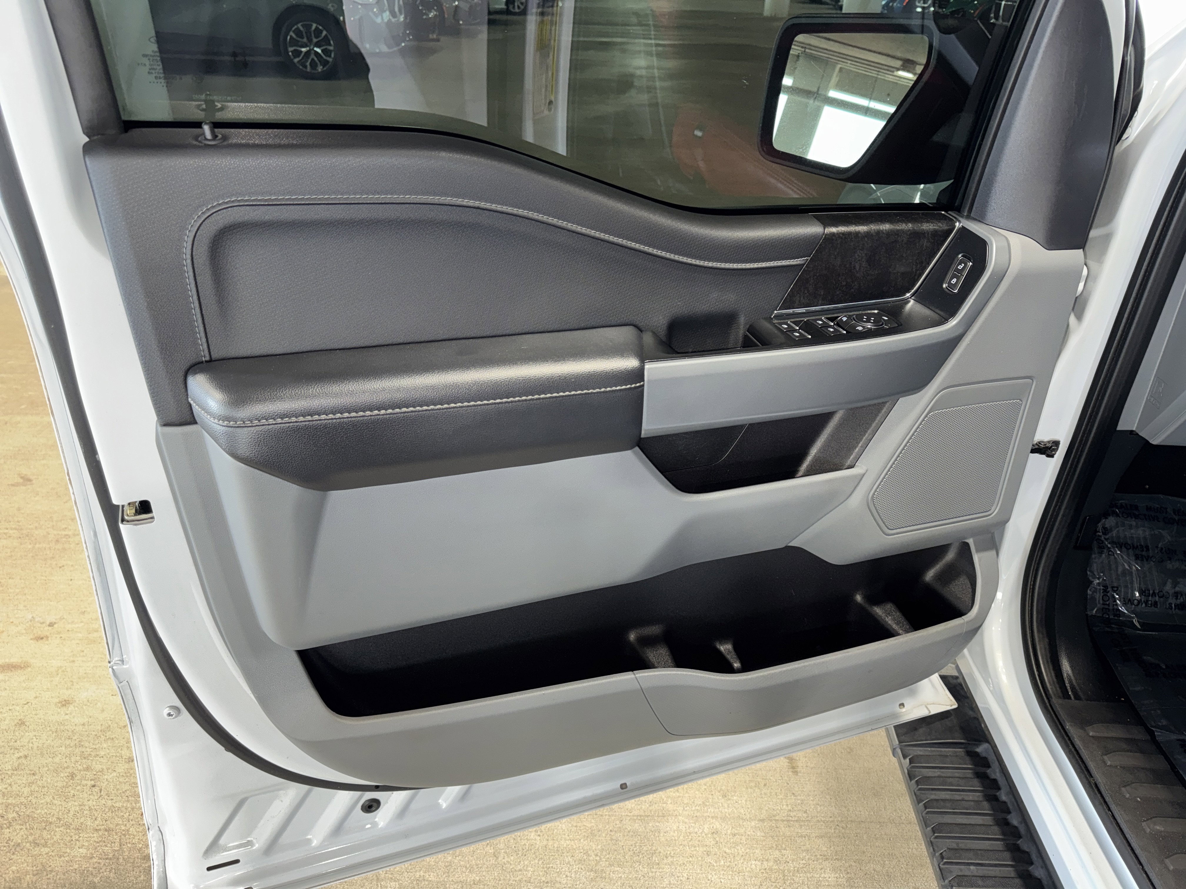 Used 2022 Ford F150 XLT w/ Equipment Group 301A Mid image 17