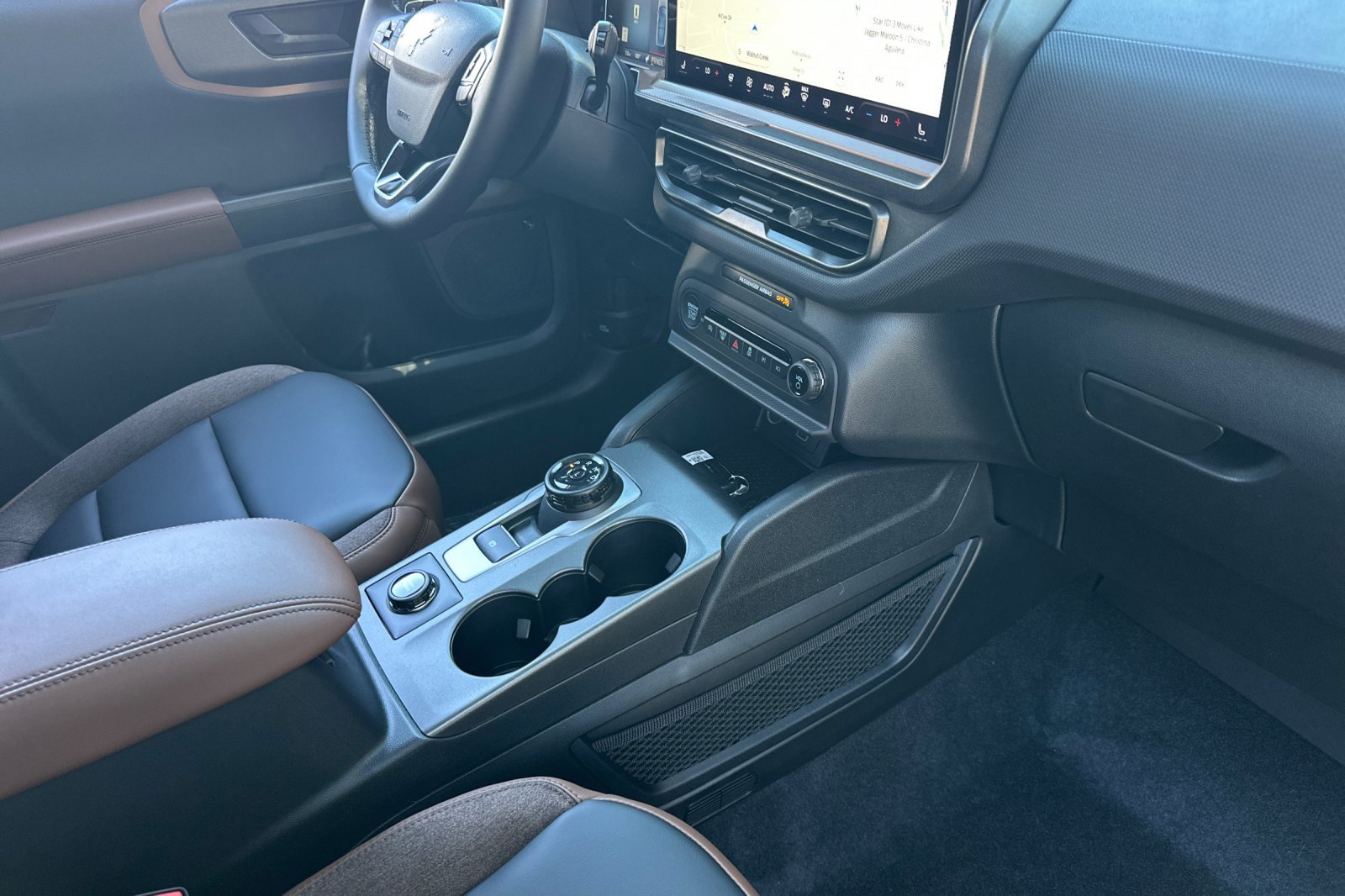 New 2026 Ford Bronco Sport Outer Banks w/ Outer Banks Tech Package+ AWD/4WD image 13