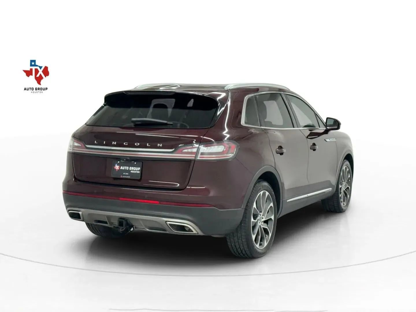 Used 2021 Lincoln Nautilus Reserve w/ Class II Trailer Tow Package image 6