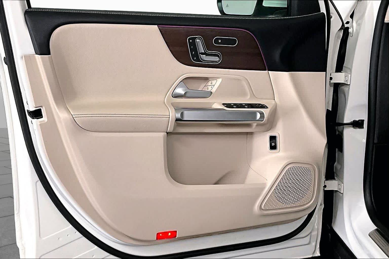 Certified 2022 Mercedes-Benz GLB 250 4MATIC image 22