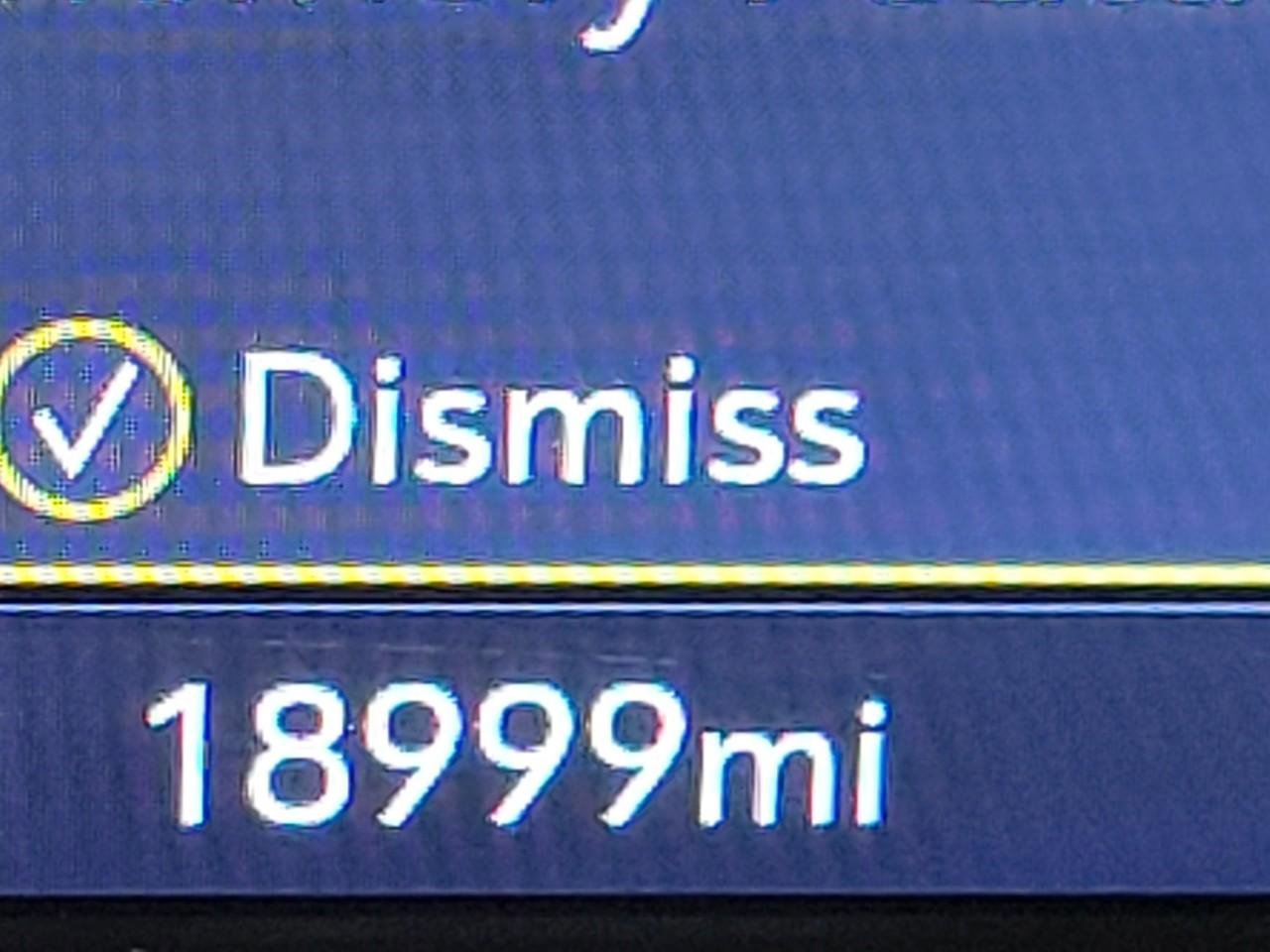 Used 2024 GMC Terrain SLT image 3