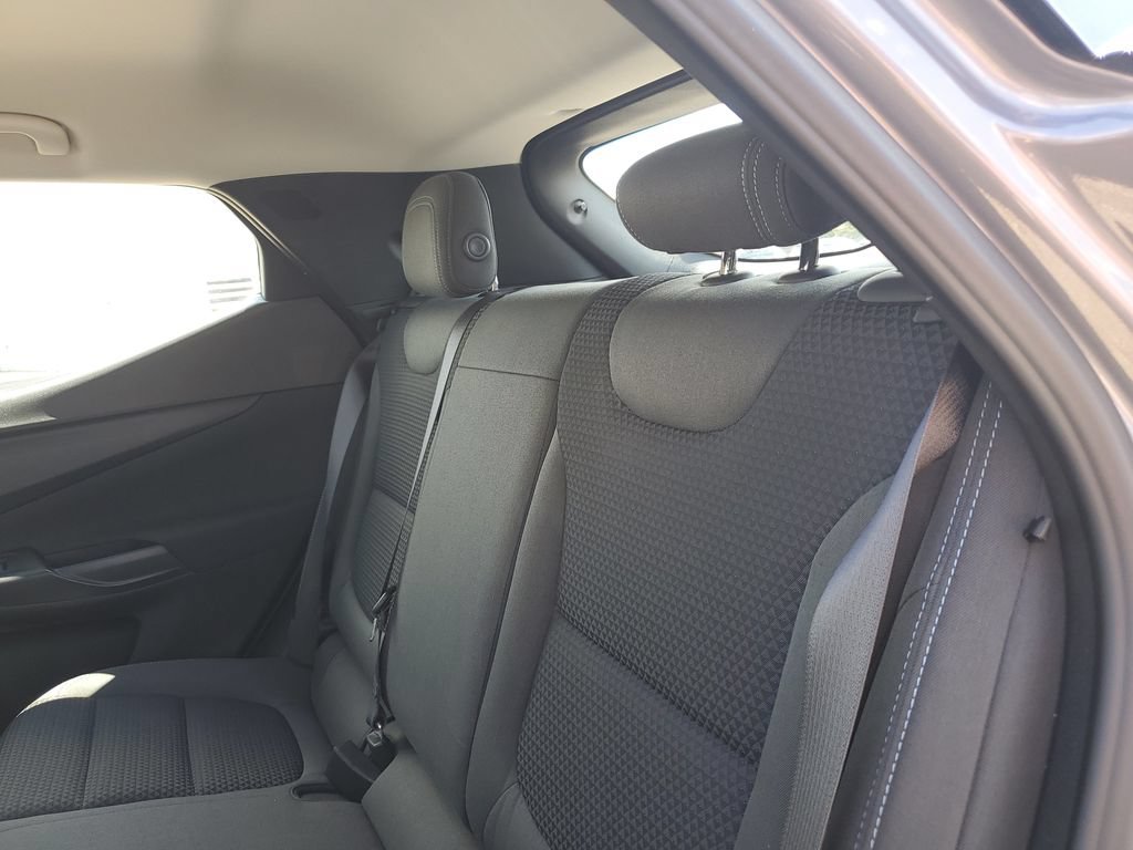 Certified 2023 Chevrolet Bolt EUV LT w/ Comfort Package FWD image 31