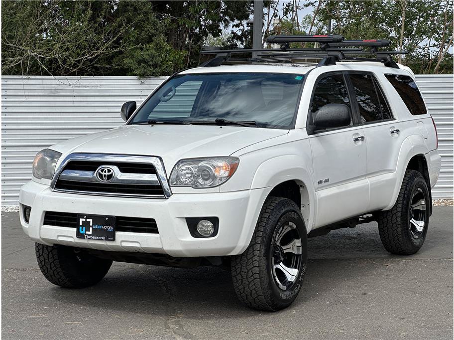 Used 2007 Toyota 4Runner SR5 AWD/4WD image 6