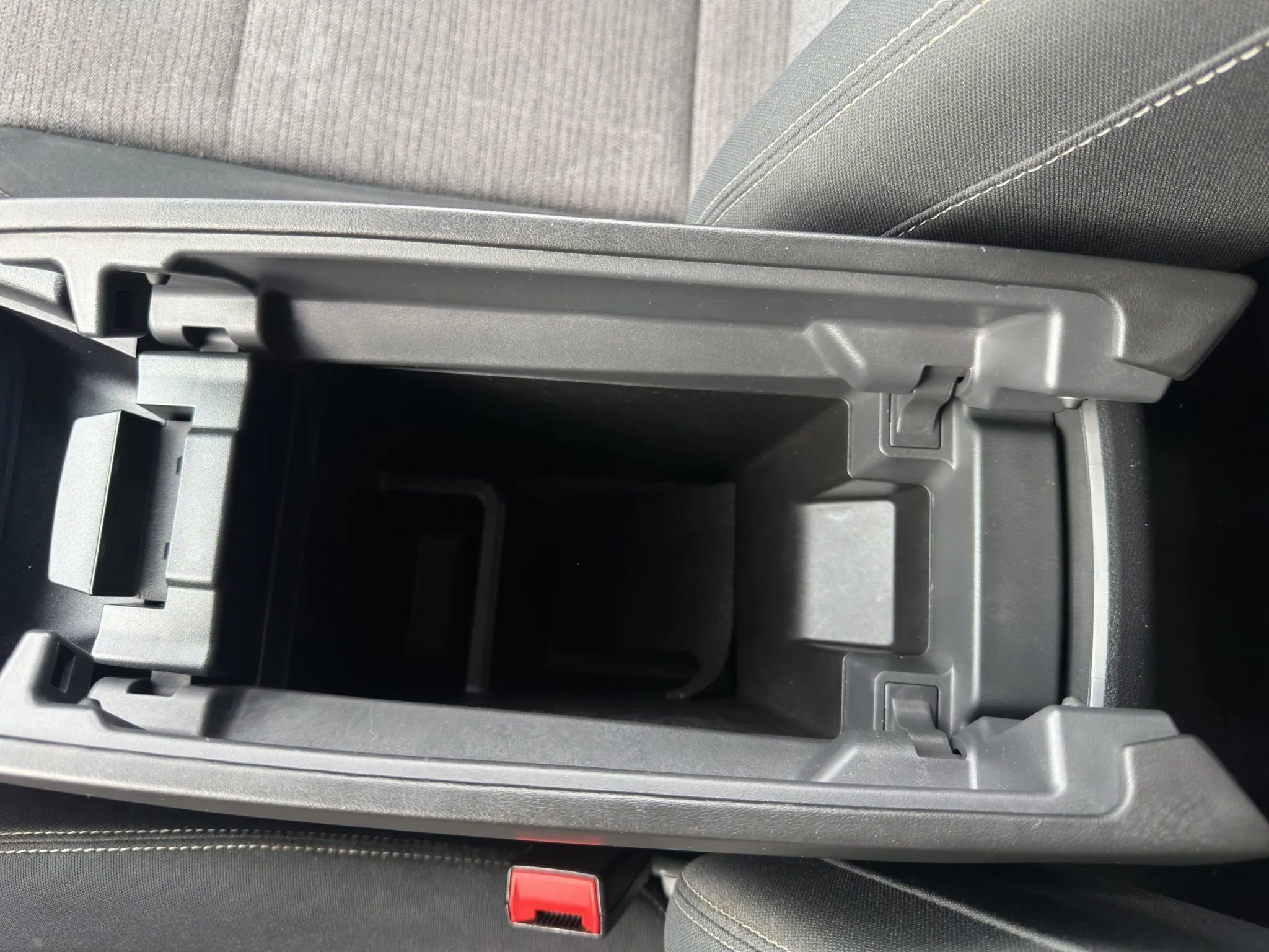 Used 2021 Nissan Rogue SV image 24