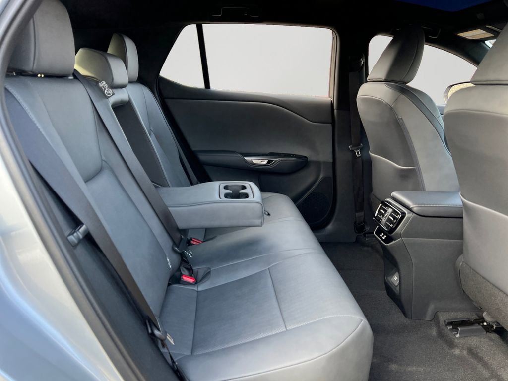 New 2026 Lexus RZ 450e AWD image 6