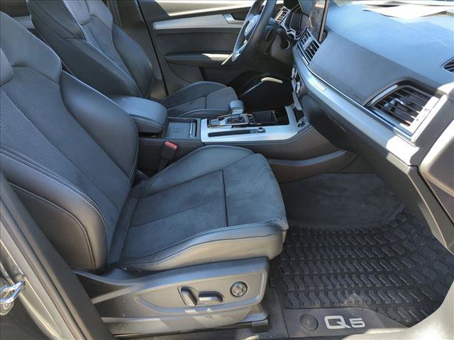 Used 2021 Audi Q5 e Premium Plus w/ Premium Plus Package image 21