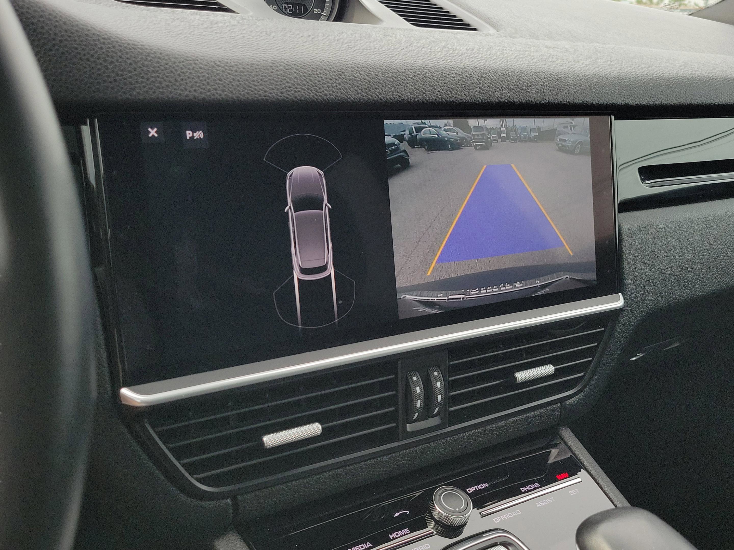 Used 2020 Porsche Cayenne E-Hybrid image 32