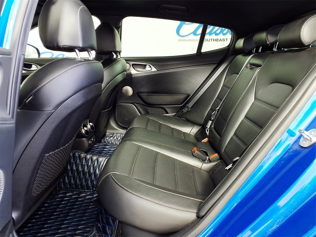 Used 2020 Kia Stinger GT2 image 8