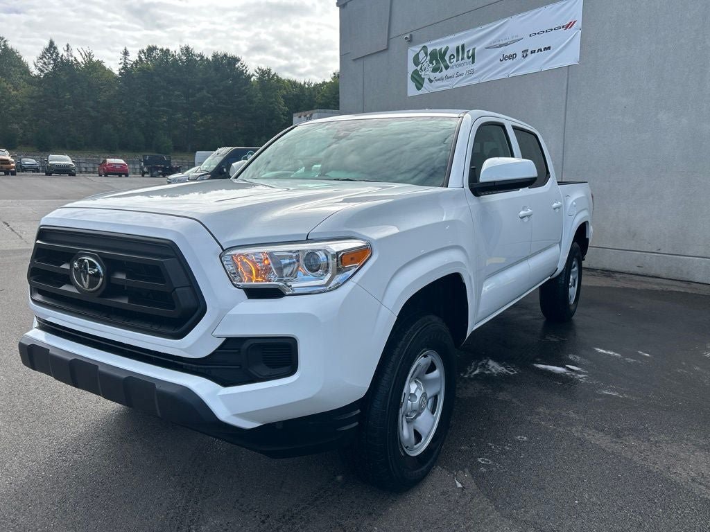 Used 2023 Toyota Tacoma SR AWD/4WD image 1