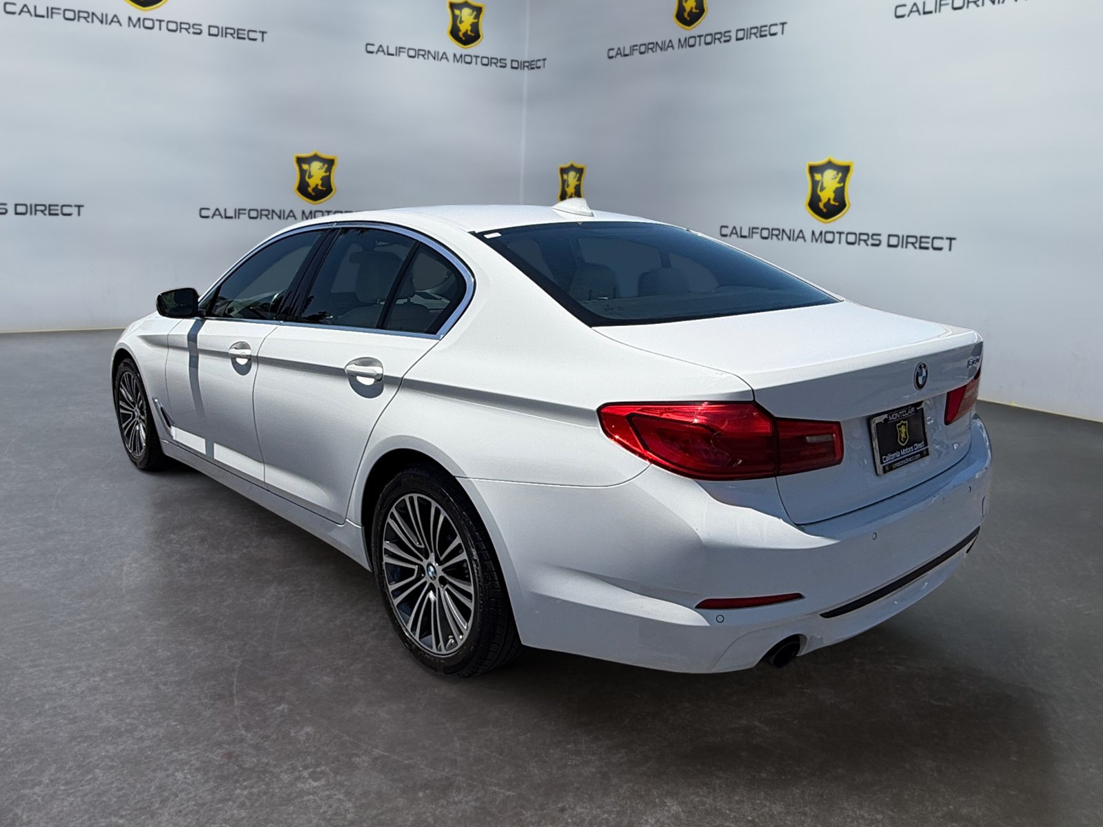 Used 2019 BMW 530i w/ Convenience Package RWD image 3