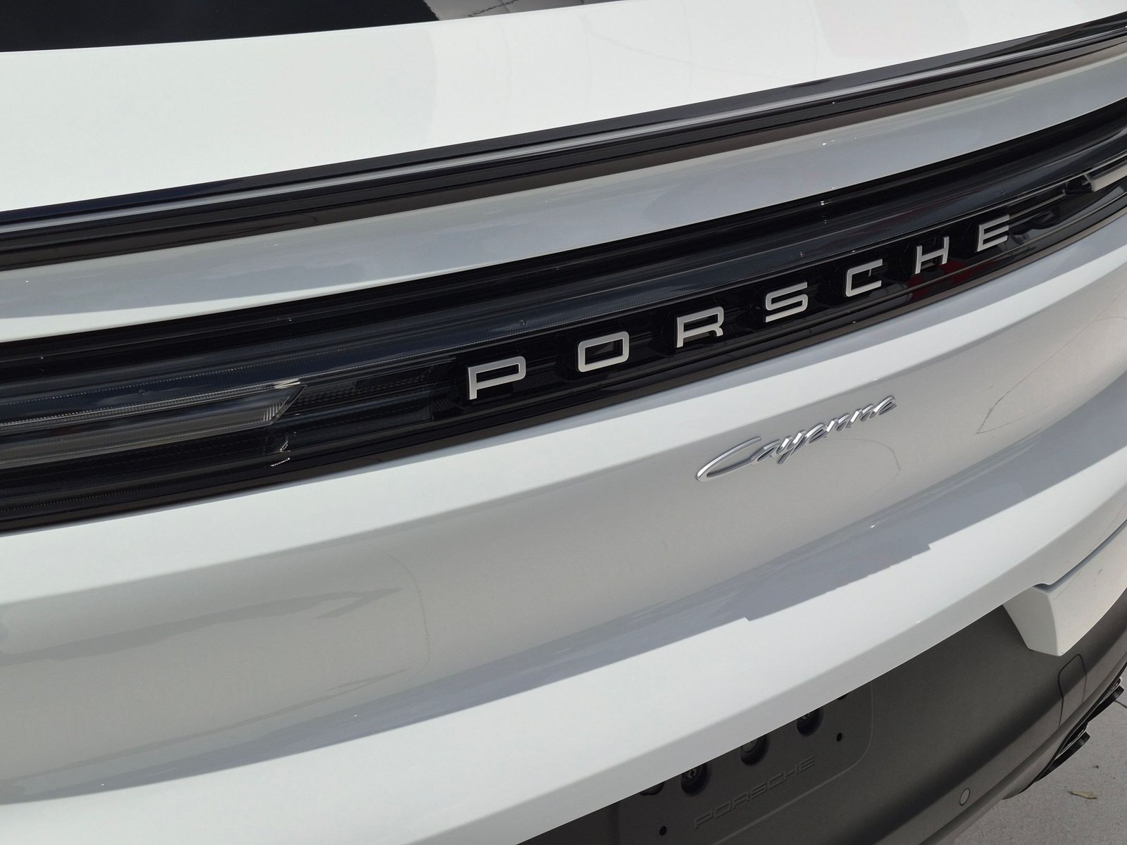 New 2026 Porsche Cayenne Coupe AWD/4WD image 13