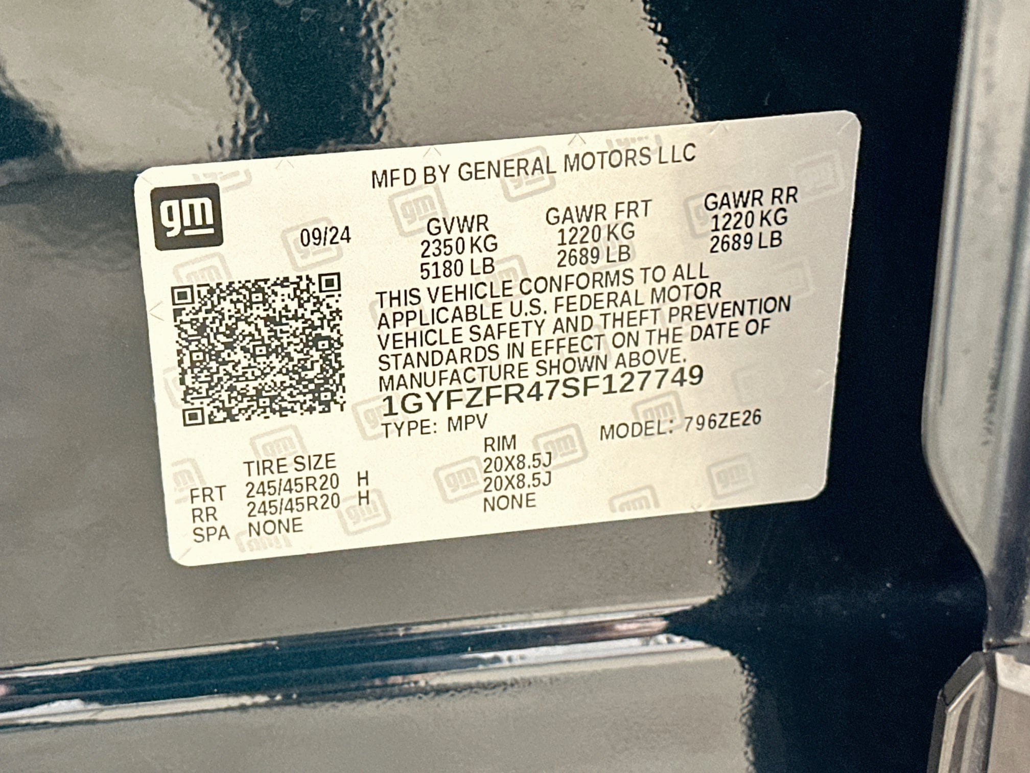 Used 2025 Cadillac XT4 Sport AWD/4WD image 41