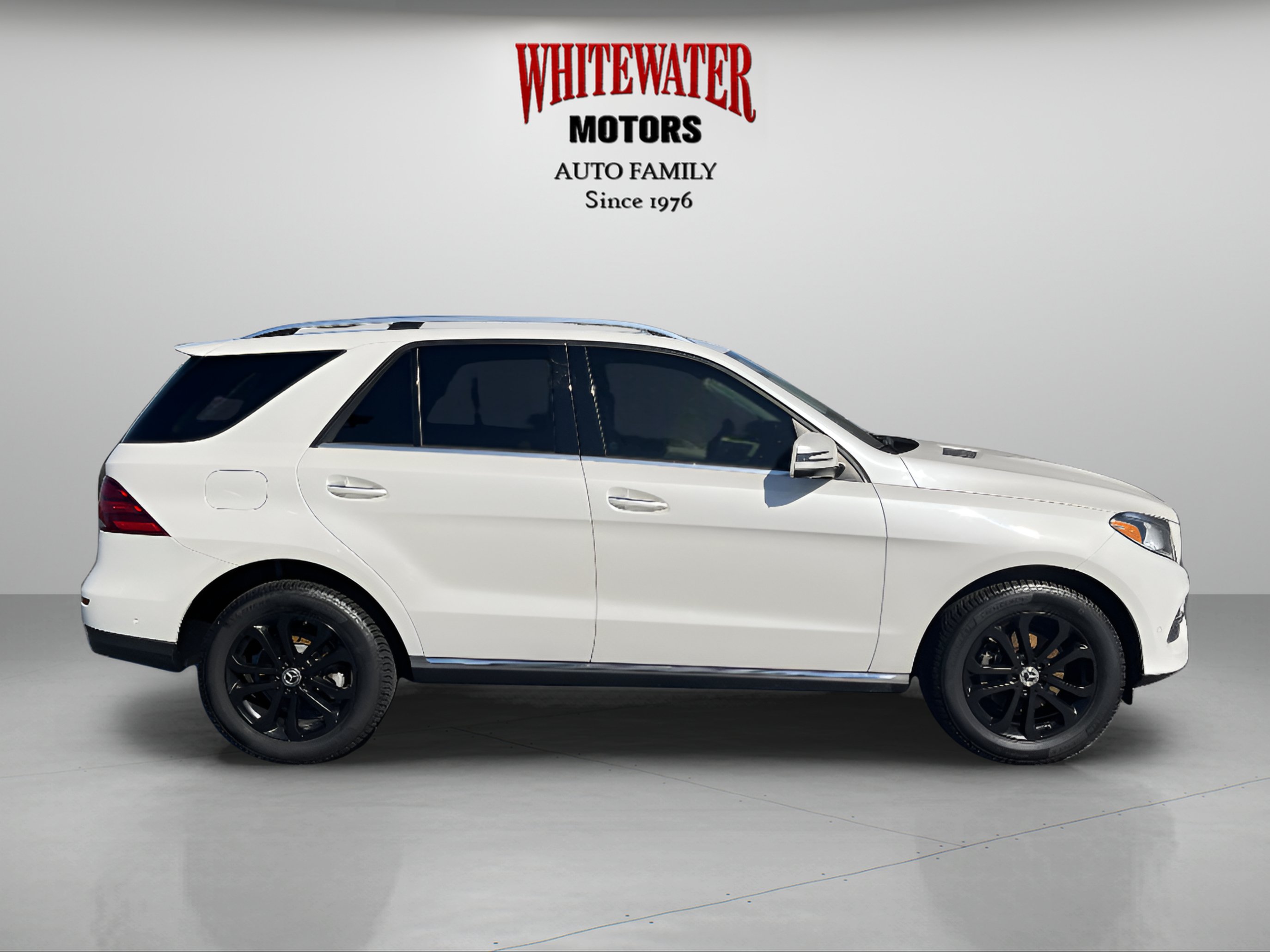 Used 2017 Mercedes-Benz GLE 350 4MATIC w/ Premium 1 Package image 6