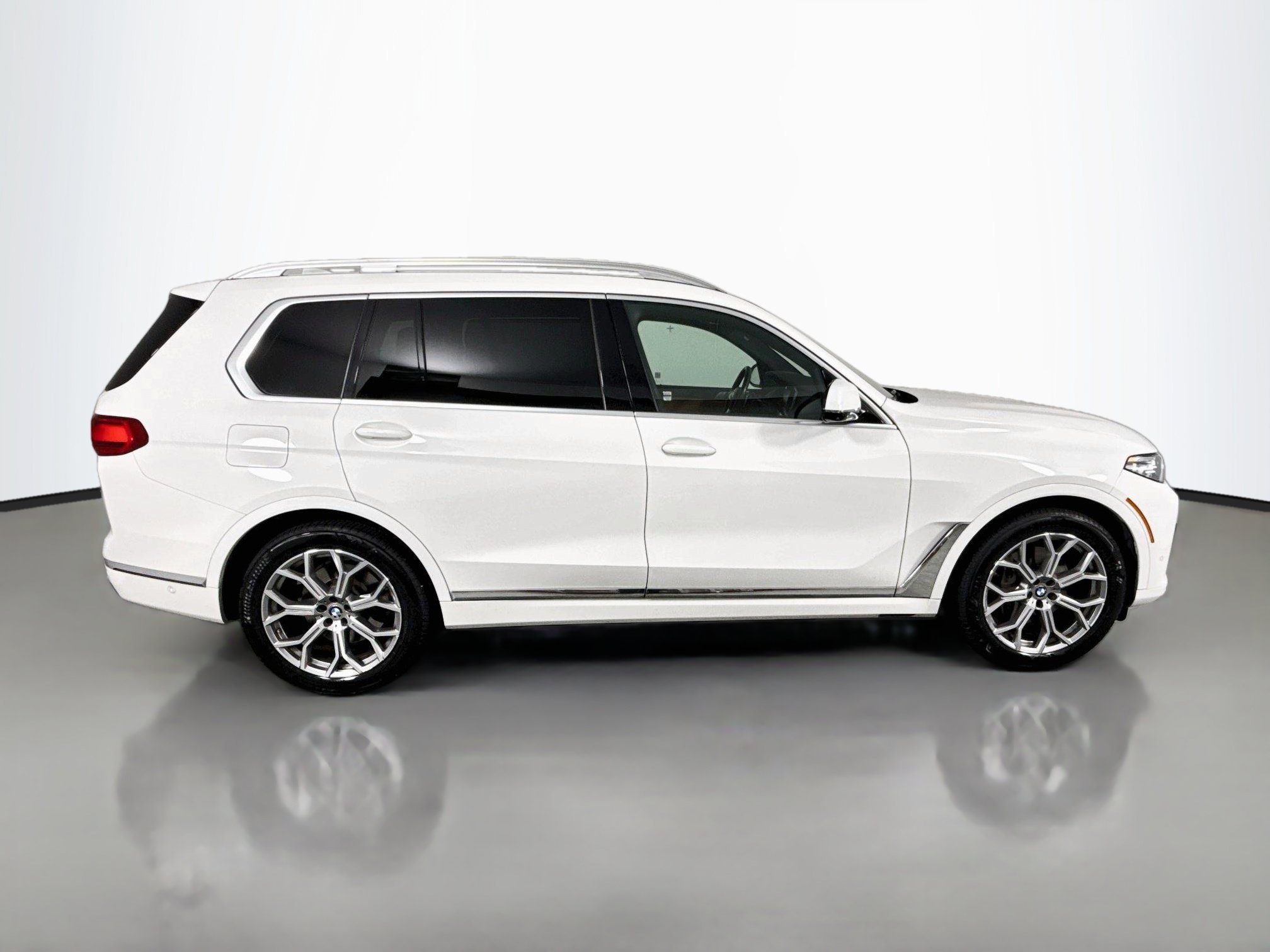 Used 2021 BMW X7 xDrive40i w/ Premium Package AWD/4WD image 8