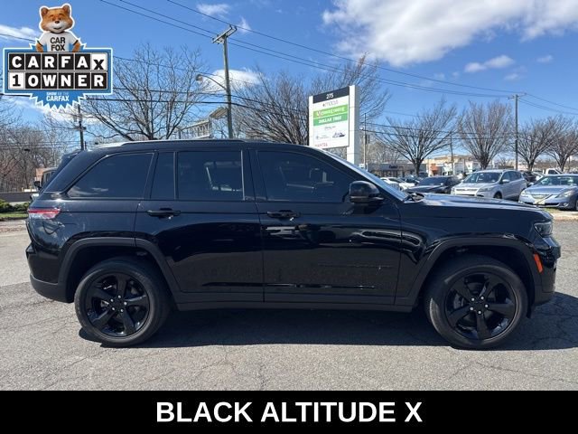 Used 2024 Jeep Grand Cherokee Altitude image 15