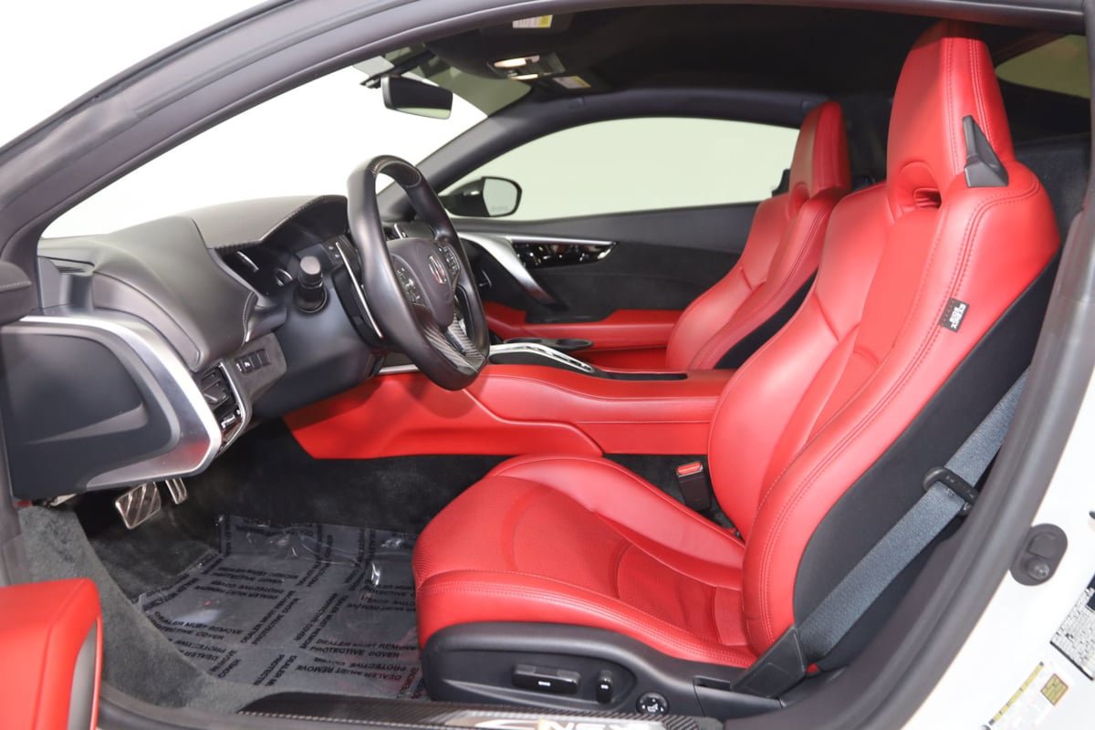 Used 2021 Acura NSX AWD/4WD image 12