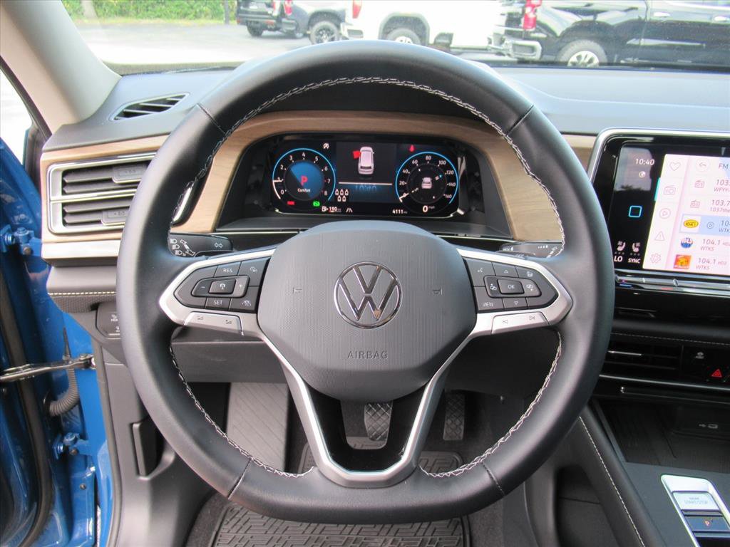 Used 2025 Volkswagen Atlas SE image 17