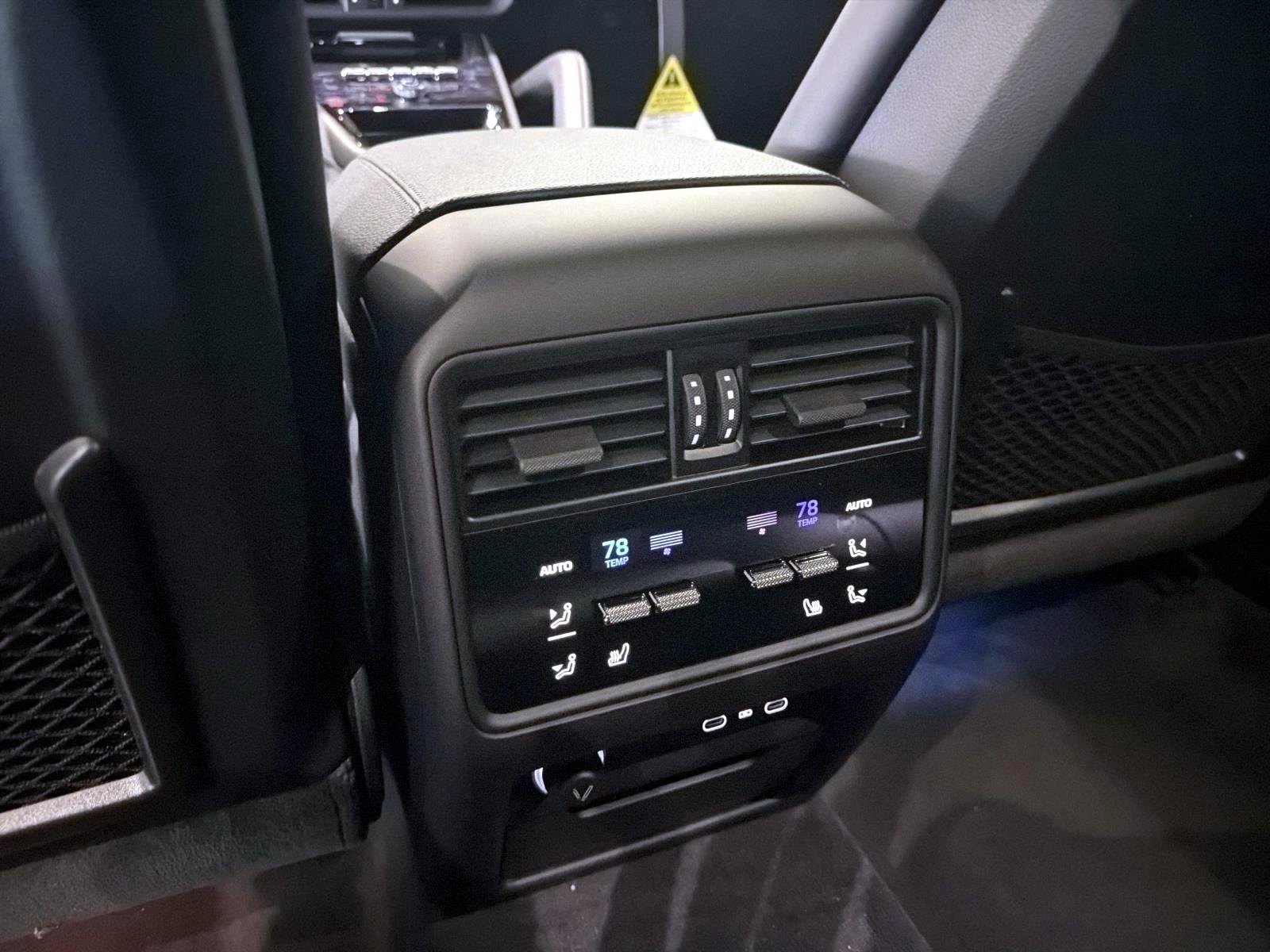 New 2026 Porsche Cayenne Coupe image 17
