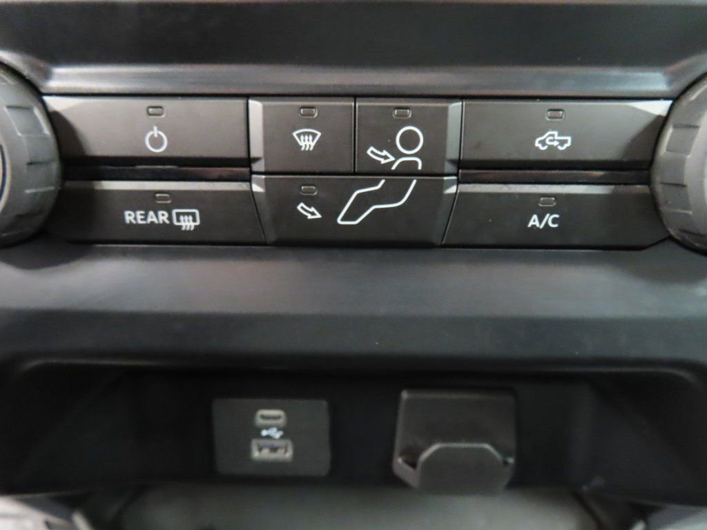 Used 2023 Ford F150 XLT image 54