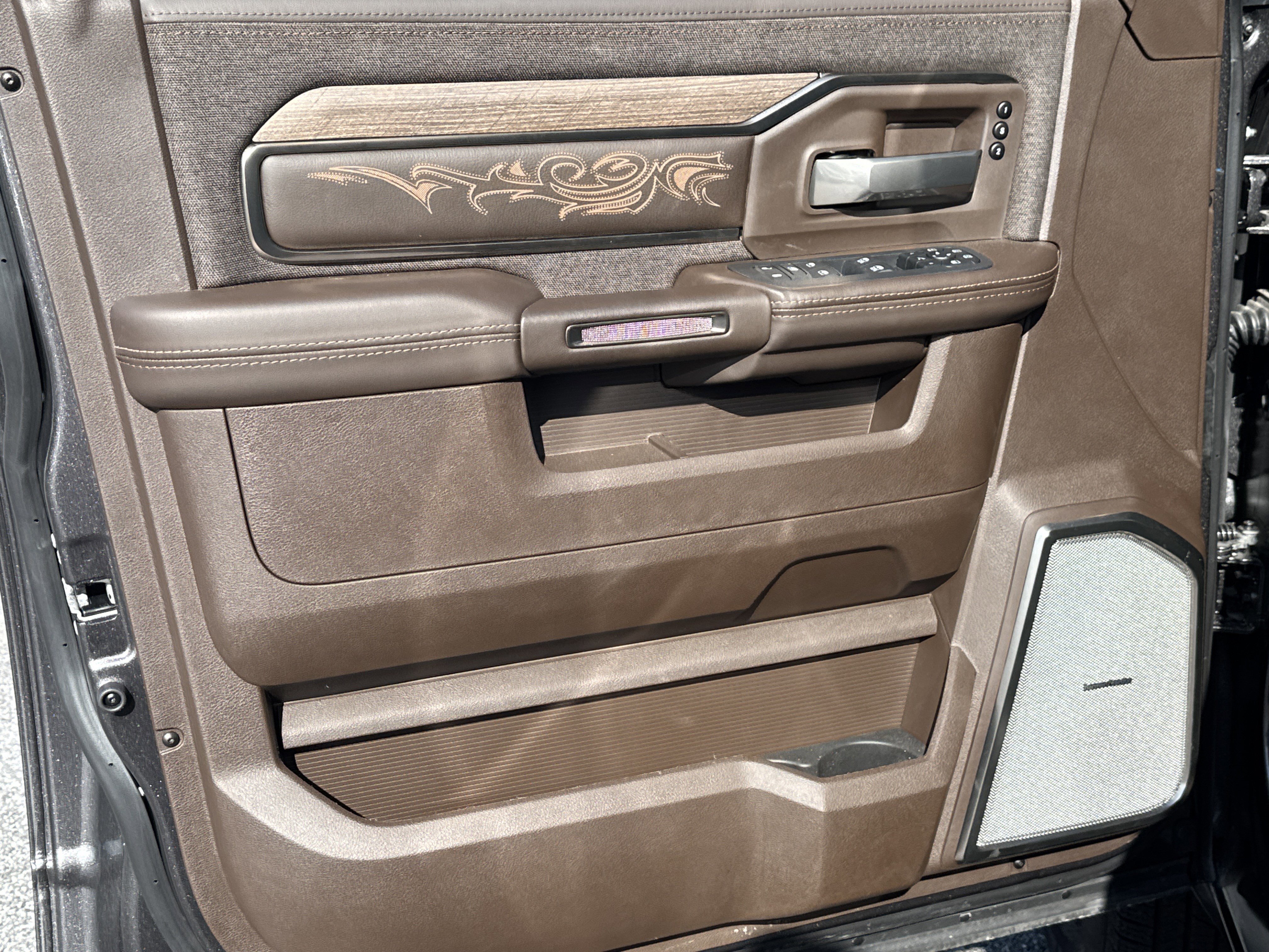 New 2026 RAM 3500 Longhorn image 16