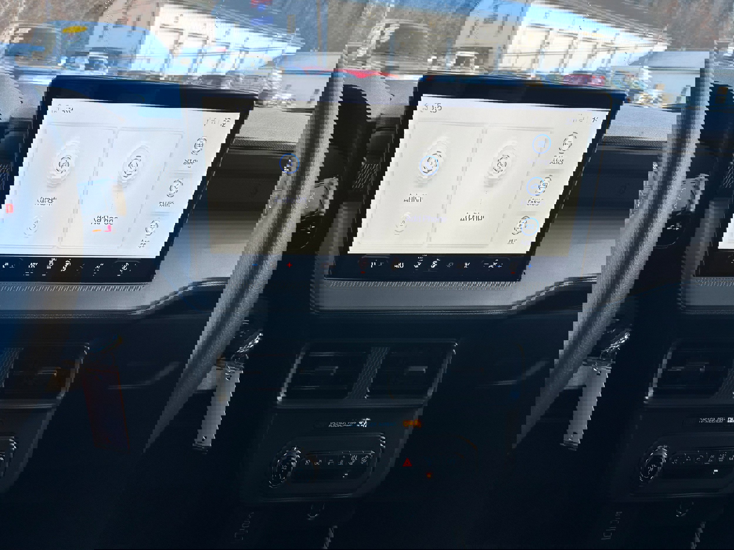 New 2025 Ford Maverick XL w/ Equipment Group 101A image 19