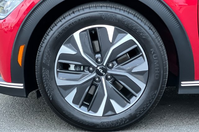 Used 2024 Kia EV6 Light RWD image 32