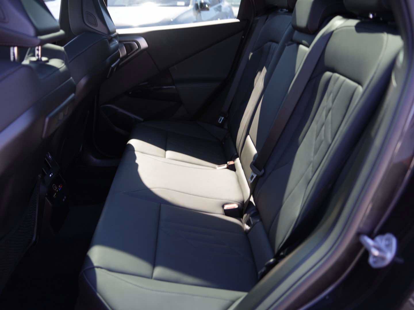 Used 2026 BMW X3 xDrive30i w/ M Sport Package AWD/4WD image 12